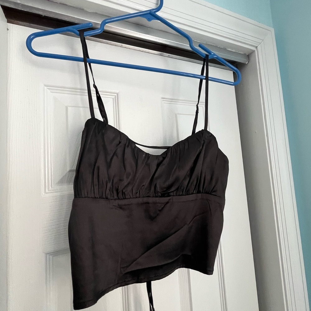 Tie back crop too